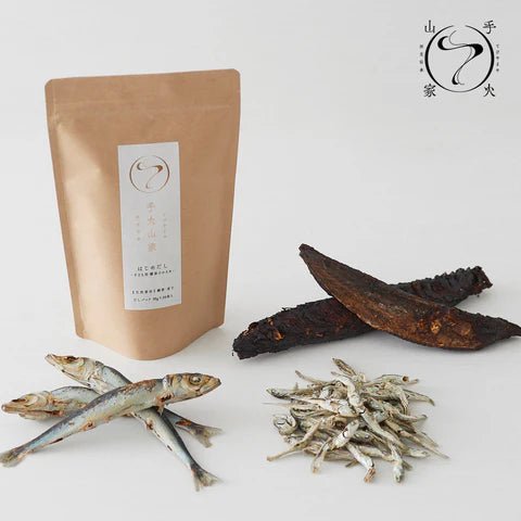 手火山家|いしざか農園南⿂沼産「しおざわ こしひかり」&天然だし定番3種詰め合わせ【贈答⽤】<⾵呂敷包装/組合せギフト>