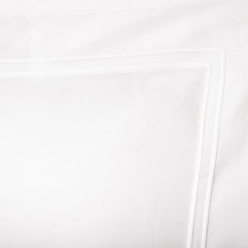 Yves Delorme|「Triomphe」コットンサテン織 枕カバー