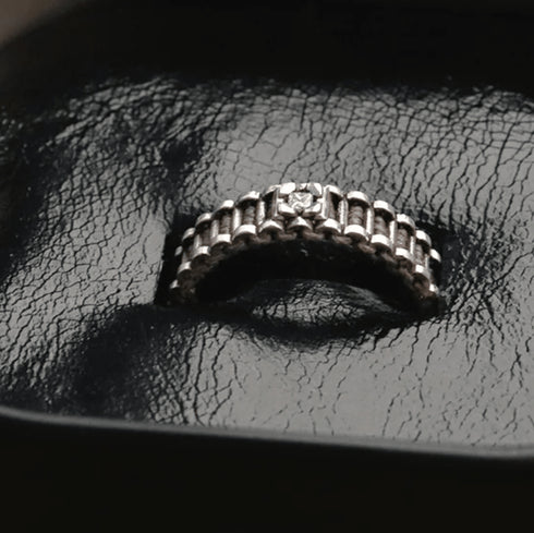 HENU|Diamond & Silver Stitch Ring