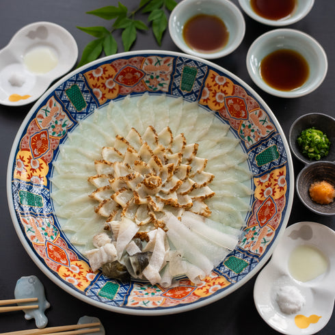 成城ふぐアトリエ |とらふぐ刺身・真ふぐ焼霜刺身二種盛り合わせ