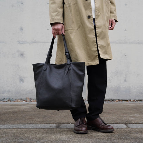 フェティア|シュリンクレザー 縦型トートバッグ F23-101 【入荷は12/11以降】