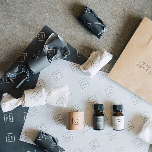 TADAIMA AROMA|GIFT SET - 01 smoky wood 10ml & 02 bitter citrus 10m & wood aroma dish【ショップ袋付】