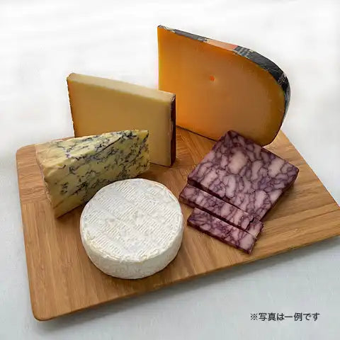Cheese on the table|スパークリングと楽しむチーズセレクト