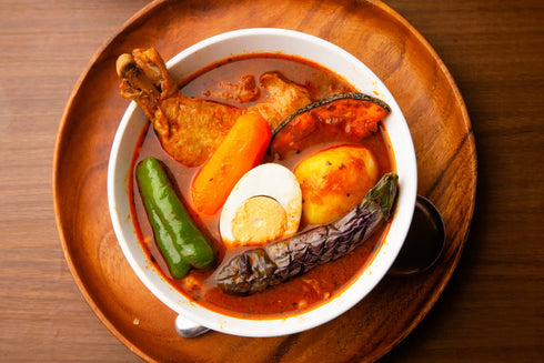 MEAT PLUS|骨付きもも肉をまるごと使用したこだわりチキンカレー 1.6kg(400g×4p)常温保存