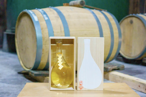 浄酎 -Purified Spirit 金紙垂 ミズナラ樽熟成 710ml / 桐箱